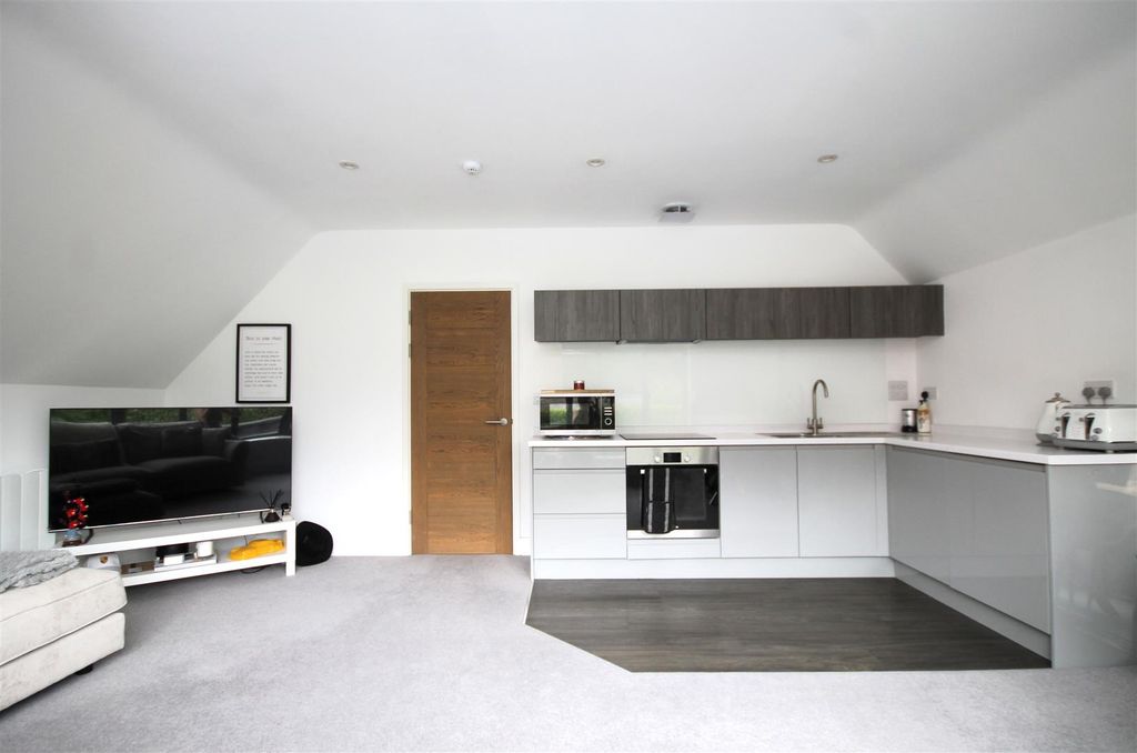 Property photo 2 of 7 Open Plan Kitchen.Jpg