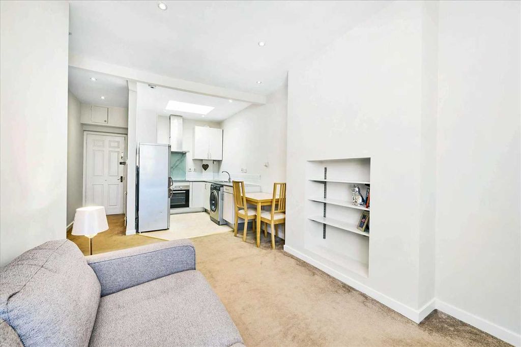 Property photo 2 of 7 Living Room
