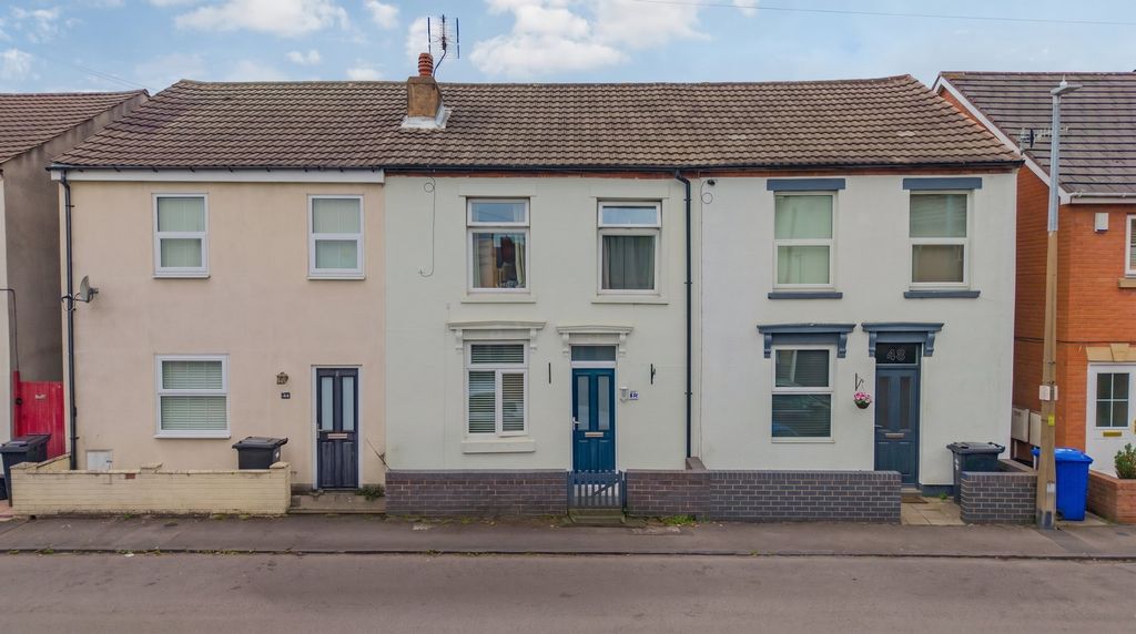 Property photo 1 of 17