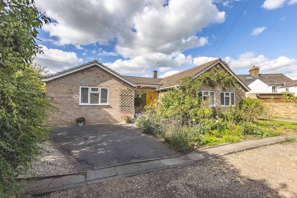 Property photo 1 of 31