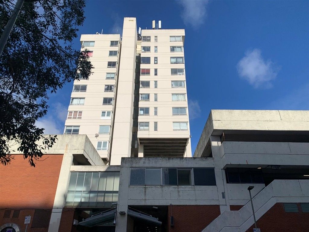 Property photo 1 of 6