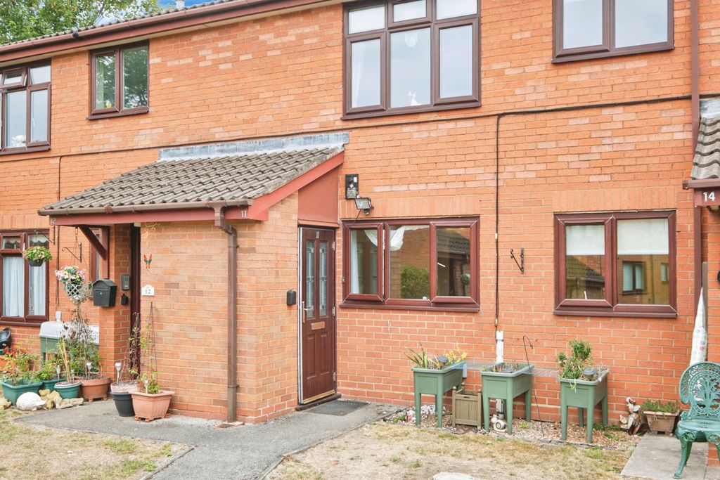 Property photo 1 of 12