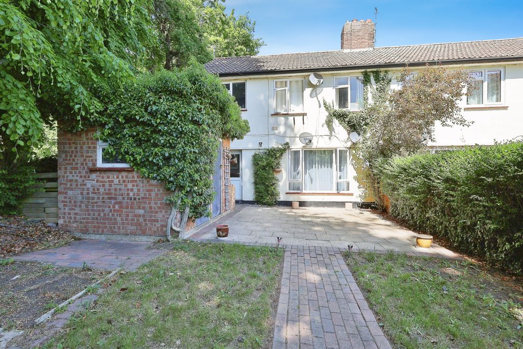 Property photo 1 of 25