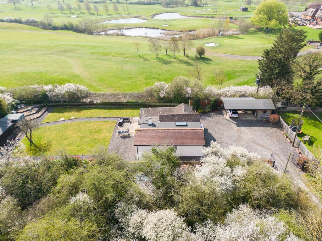 Property photo 3 of 43