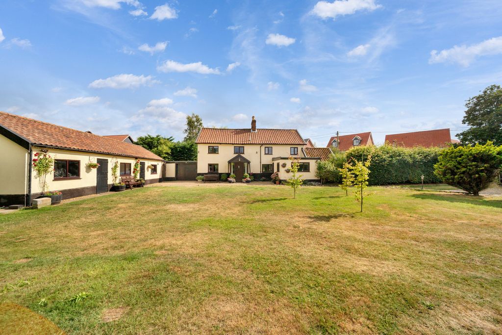 Property photo 1 of 29