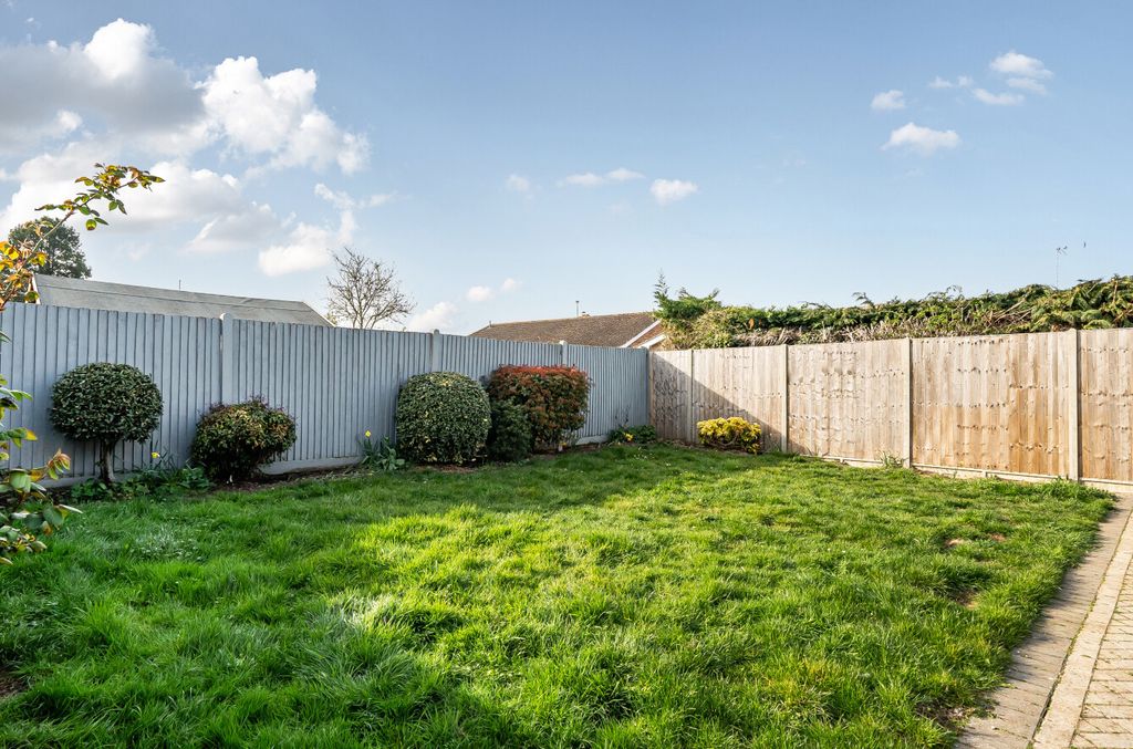 Property photo 2 of 21 1425829-20-69Bdbc...