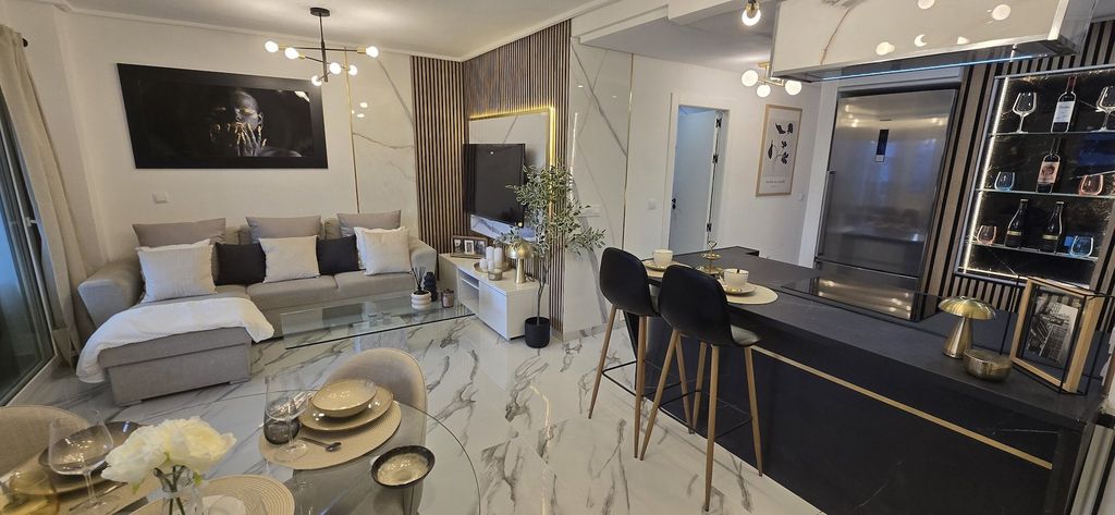 Property photo 2 of 43