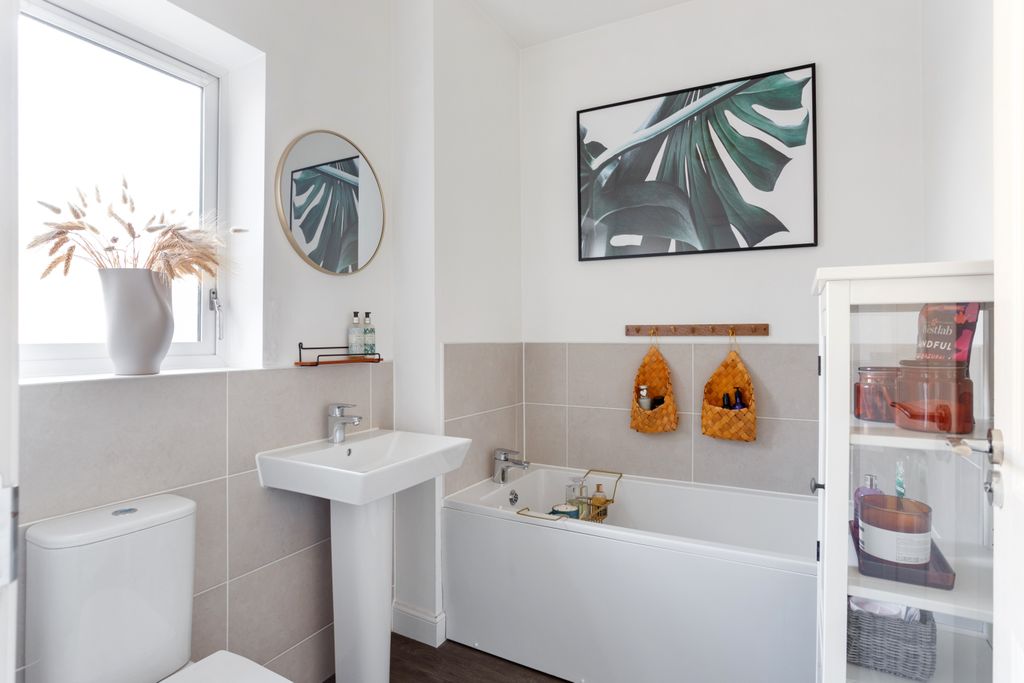 Additional image 16 of 3 bed detached house for salePhiland Lane, Coulsdon CR5