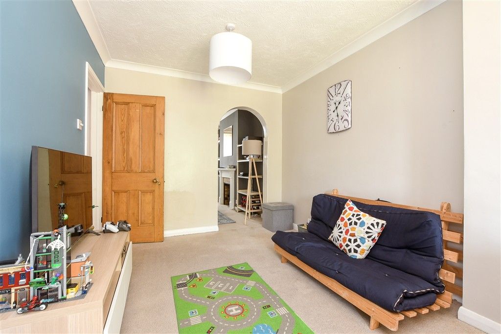 Property photo 3 of 18 Dining Area