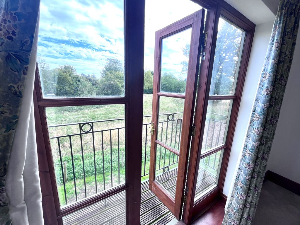 Property photo 3 of 3