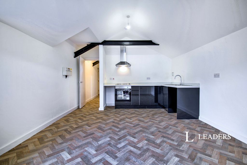 Property photo 1 of 11 Open Plan