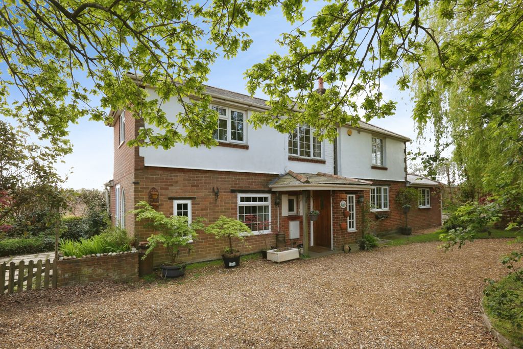 Property photo 1 of 20