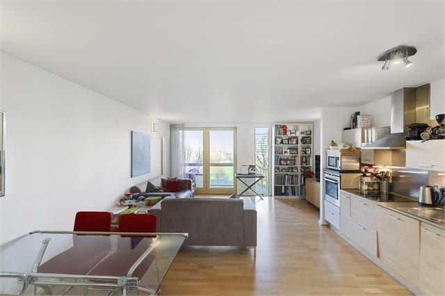 Property photo 1 of 8