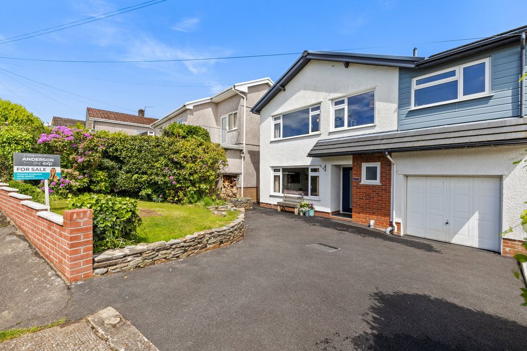 Property photo 1 of 29