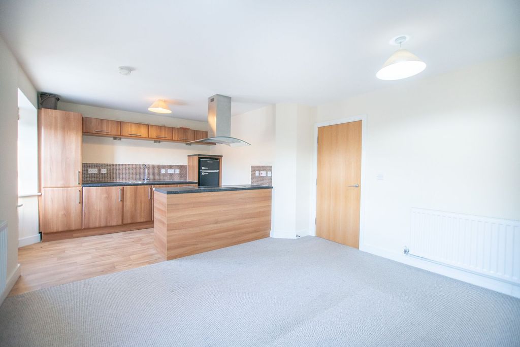 Property photo 2 of 14 Lounge