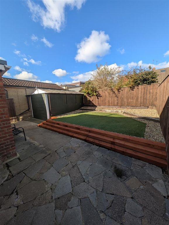 Property photo 2 of 10 Garden.Jpg