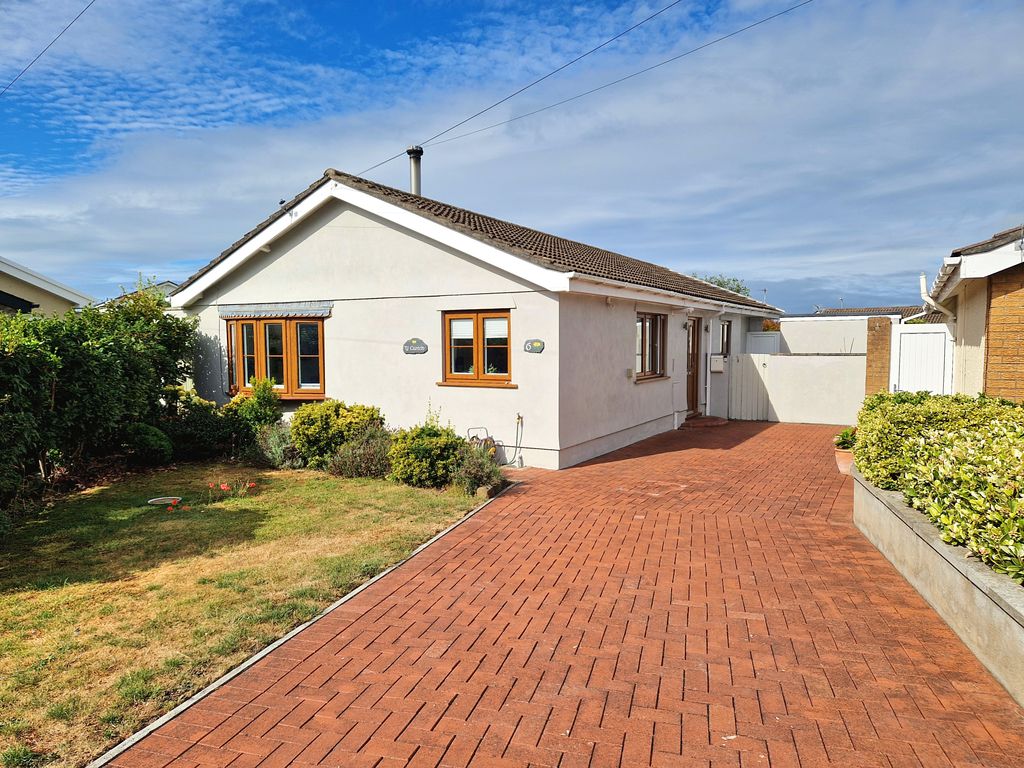 Property photo 1 of 32