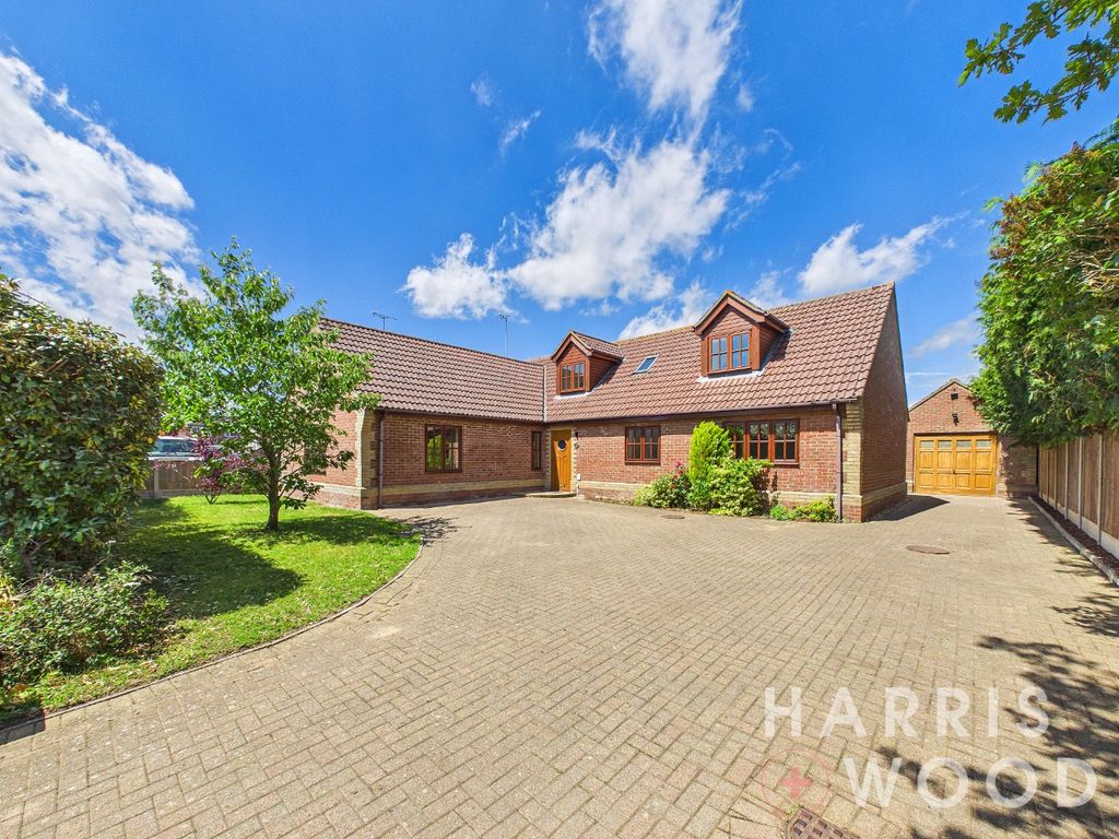 Property photo 1 of 42 4941611