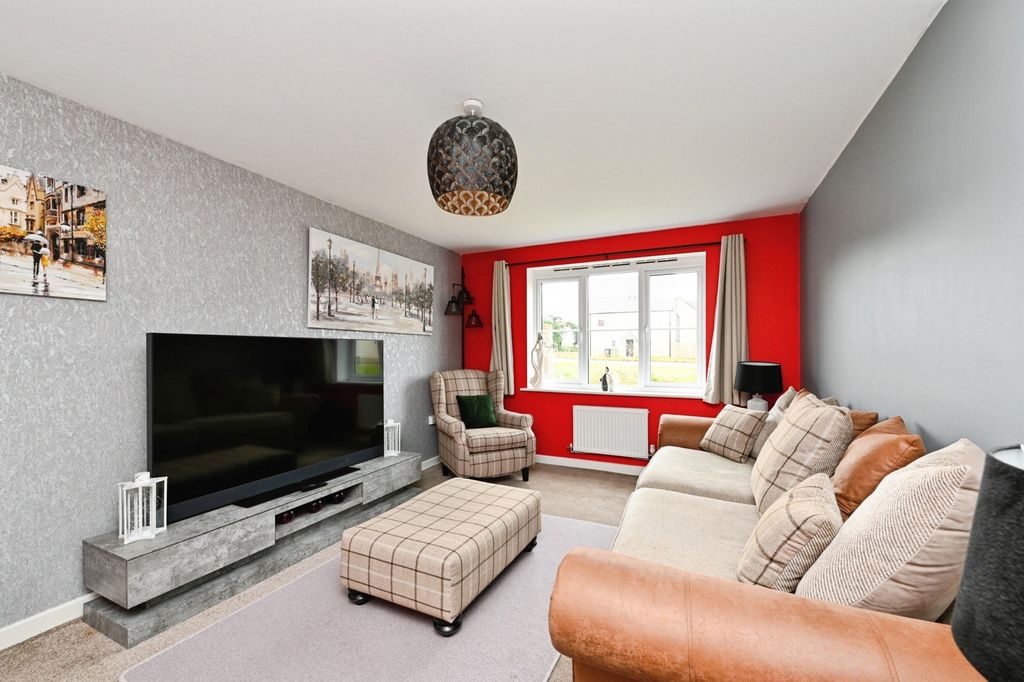 Property photo 2 of 22 Pbox-Img.Jpg