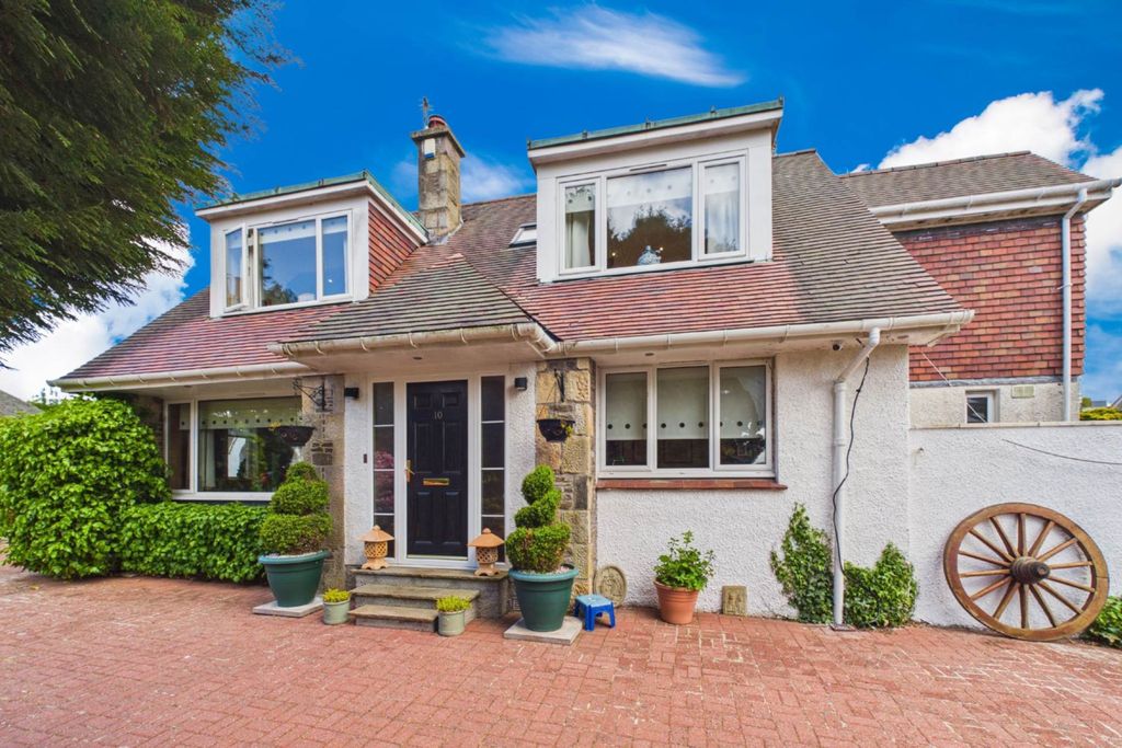 Property photo 1 of 37
