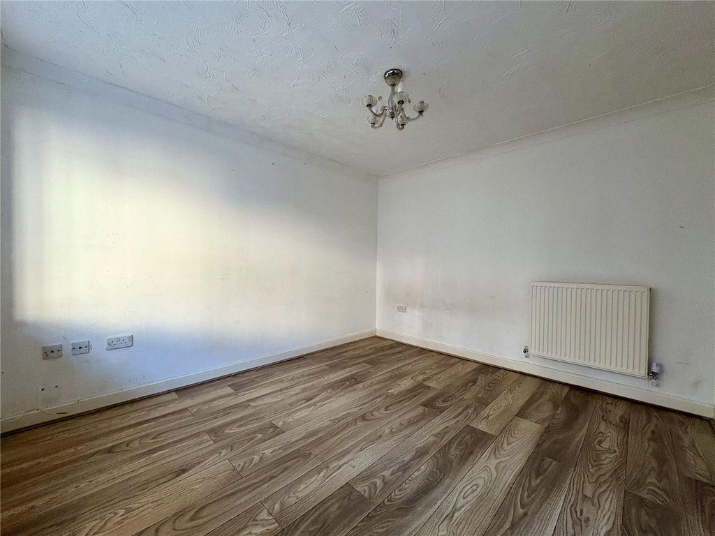 Property photo 2 of 9 Picture No. 03