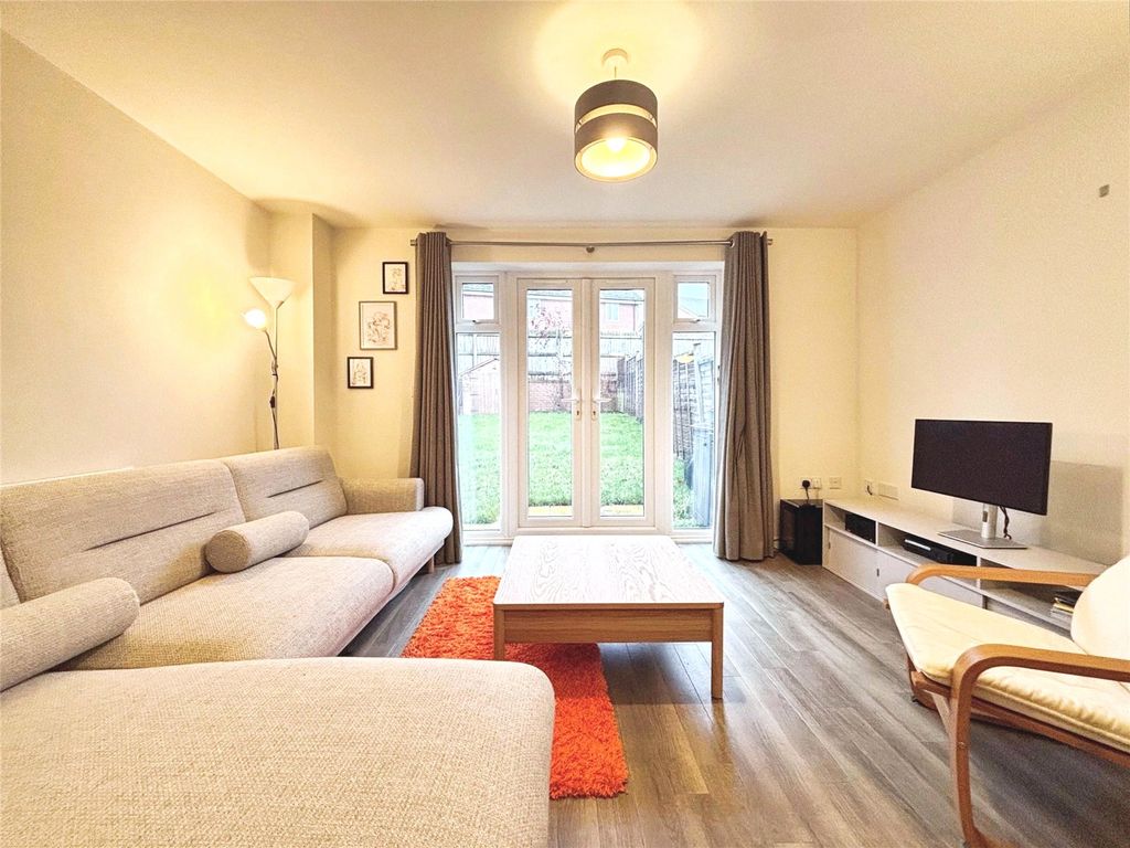 Property photo 2 of 15 Living Room