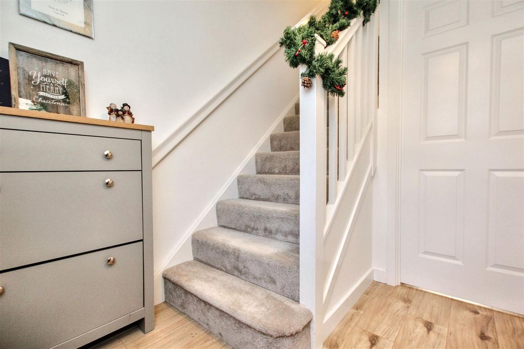 Property photo 2 of 18 2