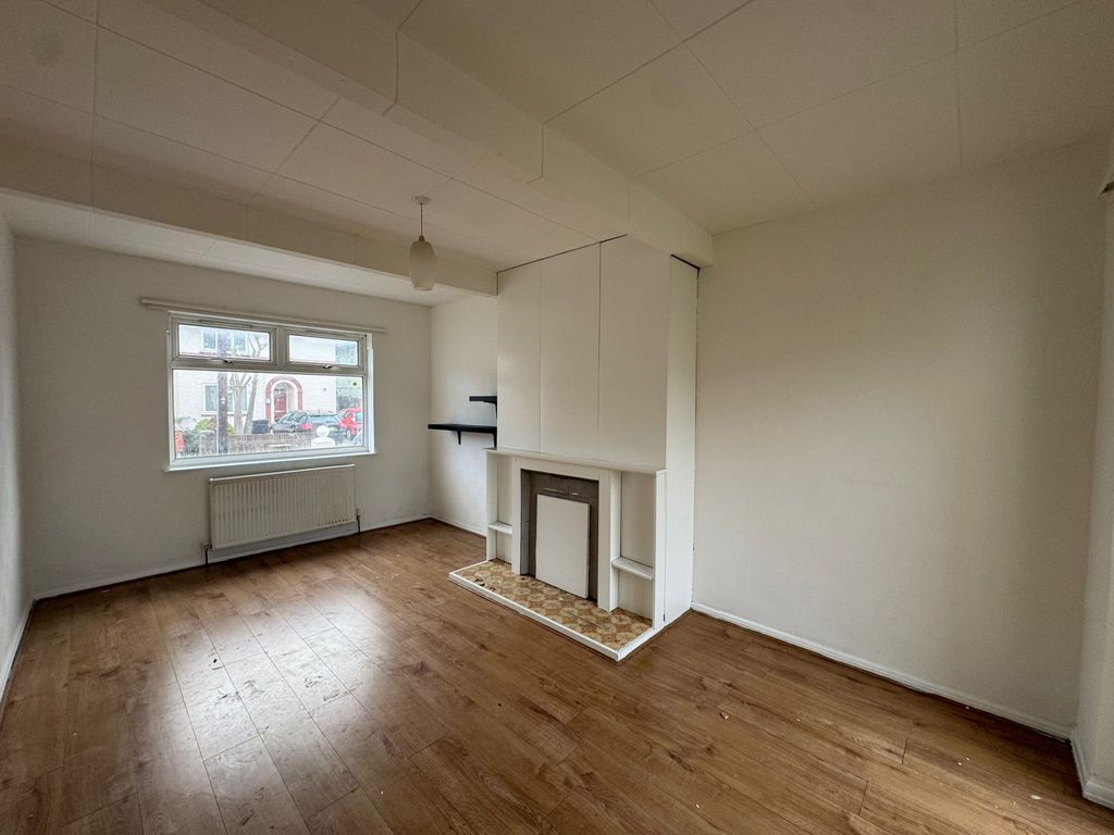 Property photo 2 of 9 Gallery