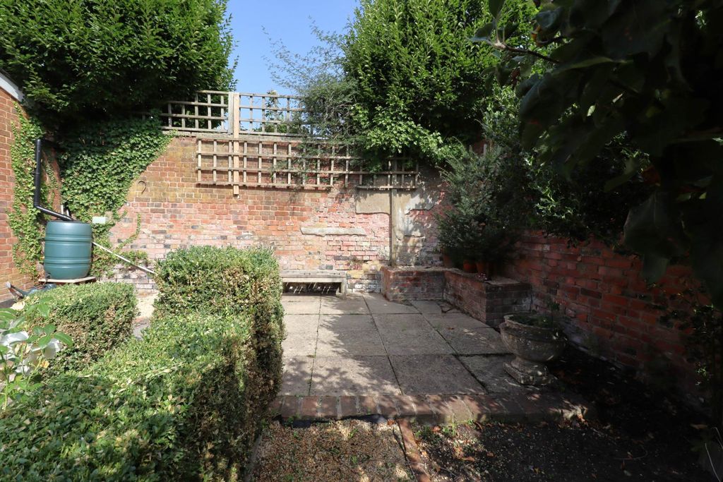 Additional image 19 of 3 bed town house for saleKingsbury Street, Marlborough SN8