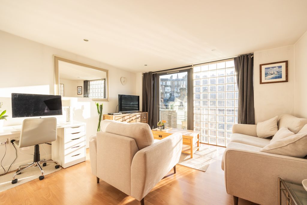 Property photo 3 of 19 Property Image 3