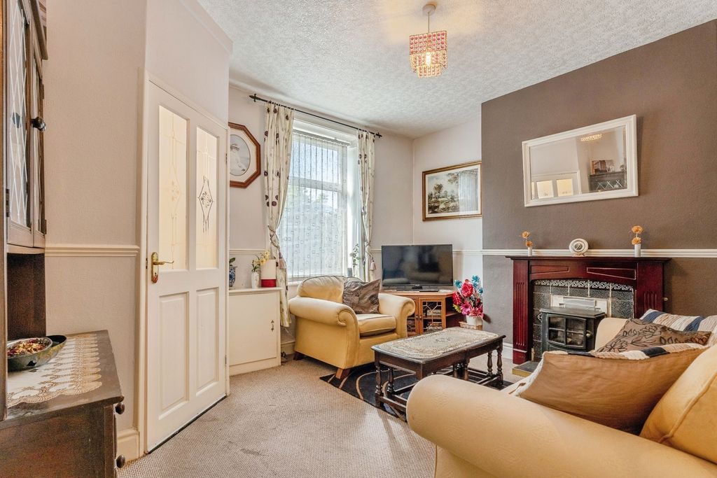 Property photo 2 of 12 Pbox-Img.Jpg
