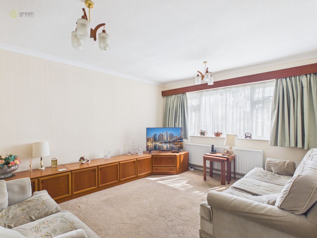 Property photo 2 of 20 Cam05591G0Pr0196Still001