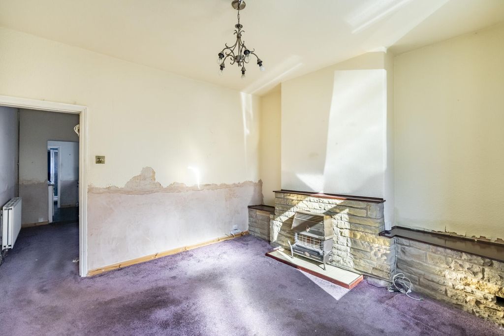Property photo 3 of 13 Living Room