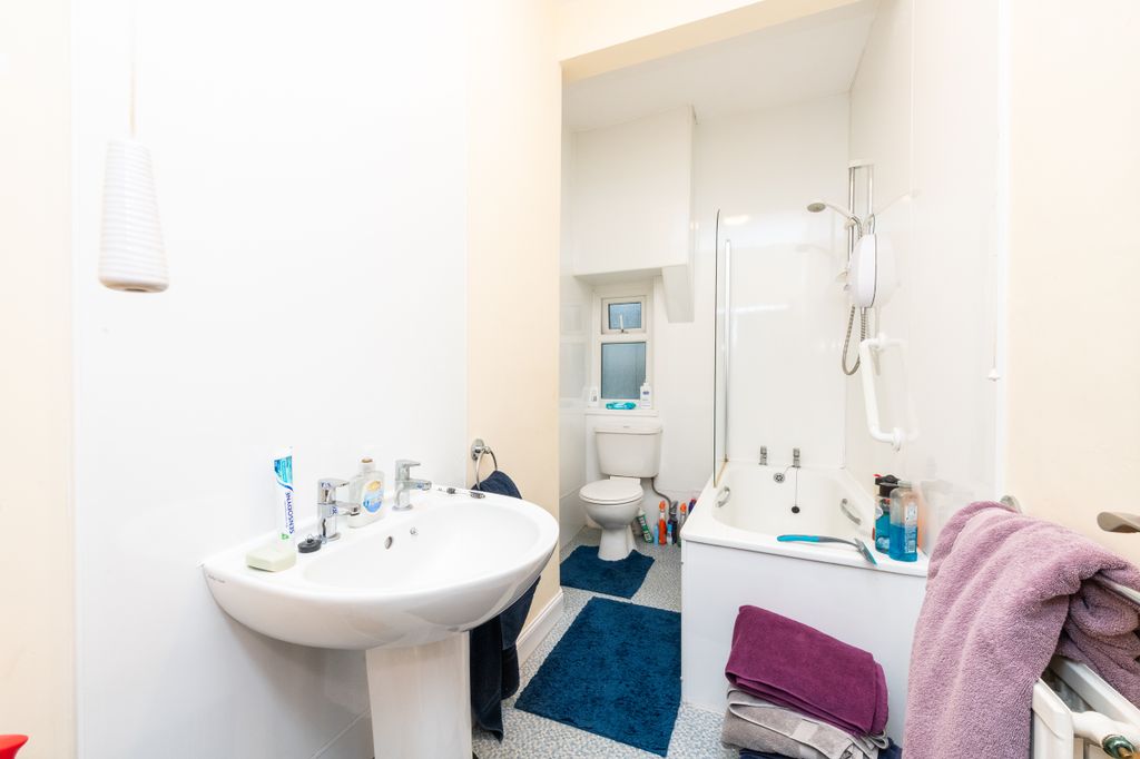 Additional image 8 of 2 bed flat for saleDuke Street, Hawick TD9
