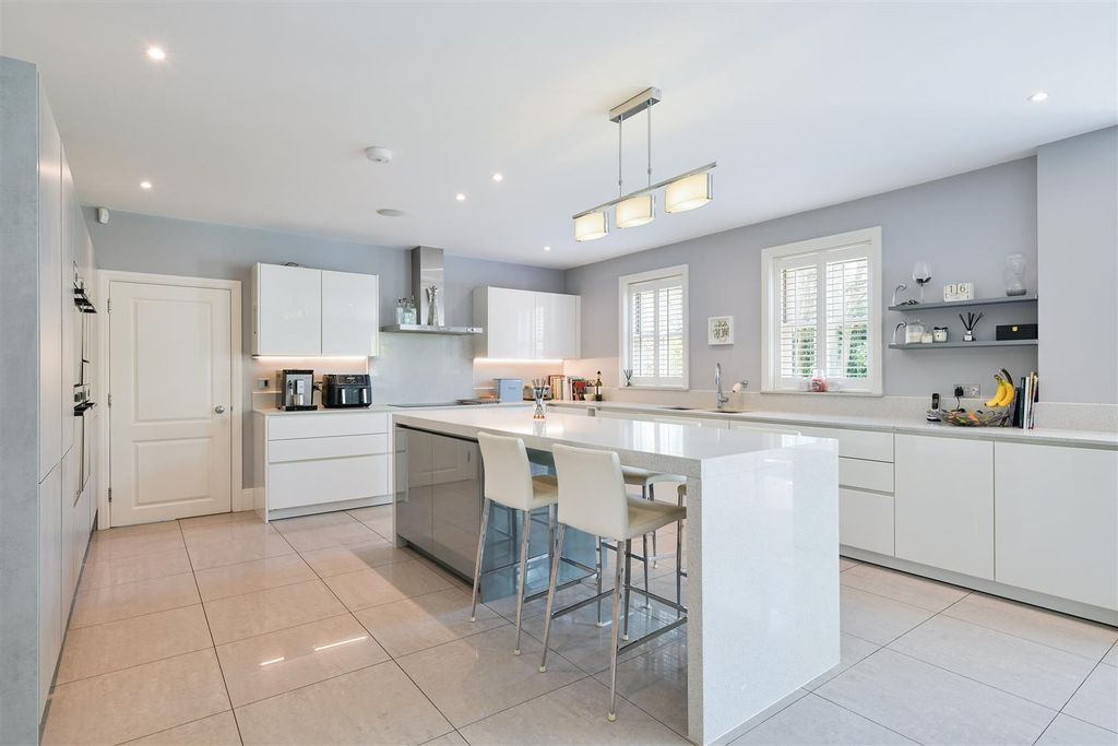 Property photo 2 of 46 Copper Beeches- (12).Jpg