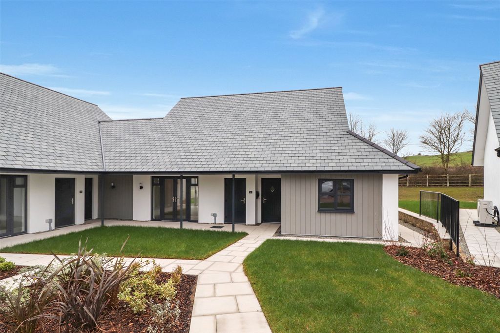 Property photo 1 of 12 Picture No. 17