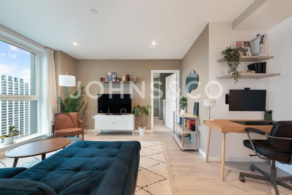 Property photo 2 of 9