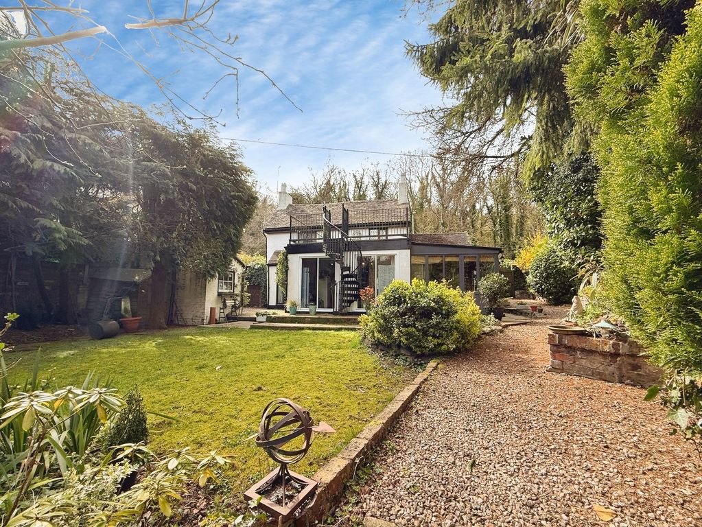 Property photo 1 of 24
