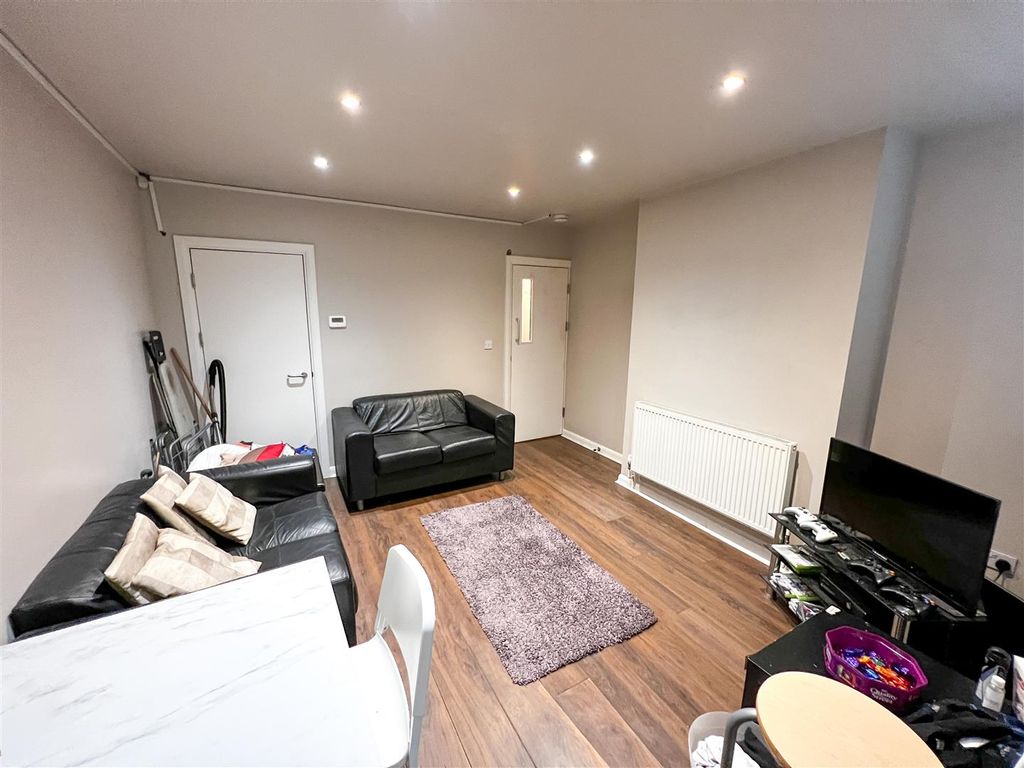 Property photo 3 of 10 Img_6169.Jpg