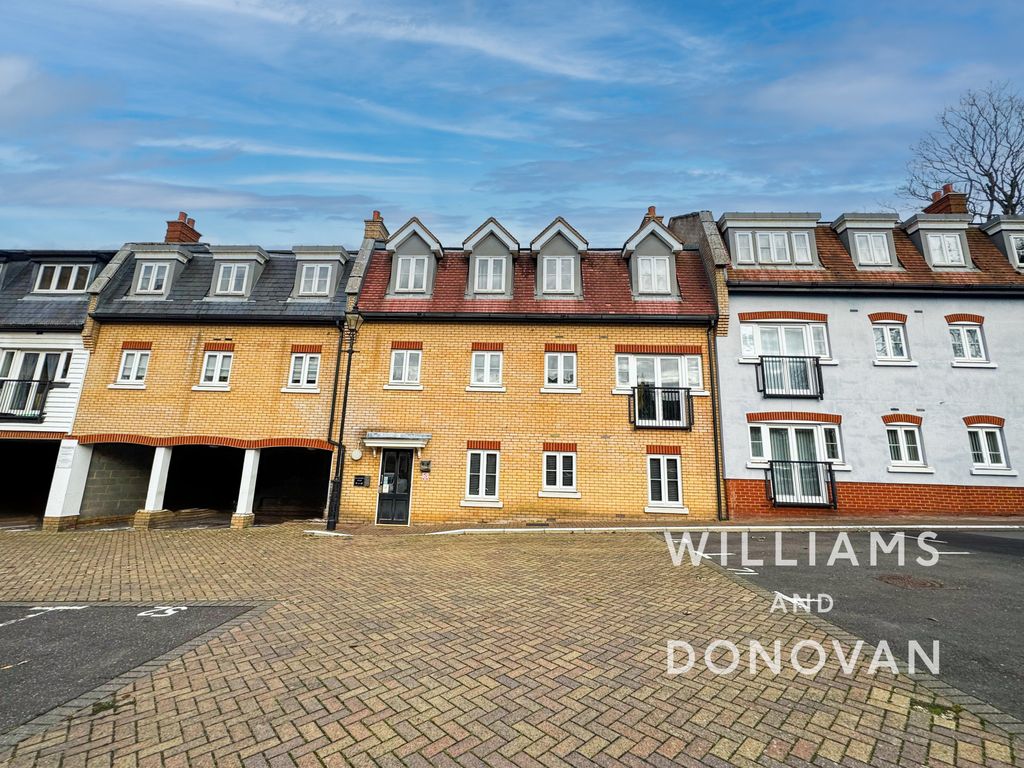 Property photo 1 of 14 Watermark