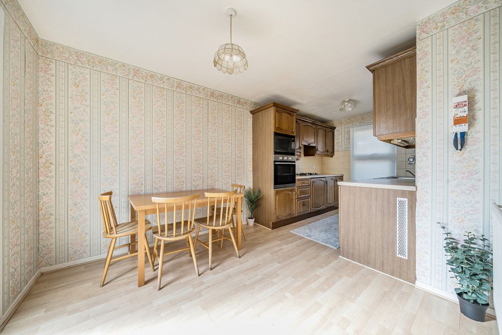 Property photo 2 of 22 Kitchen/Dinning