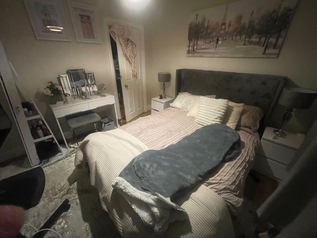 Property photo 3 of 8 Photo 2