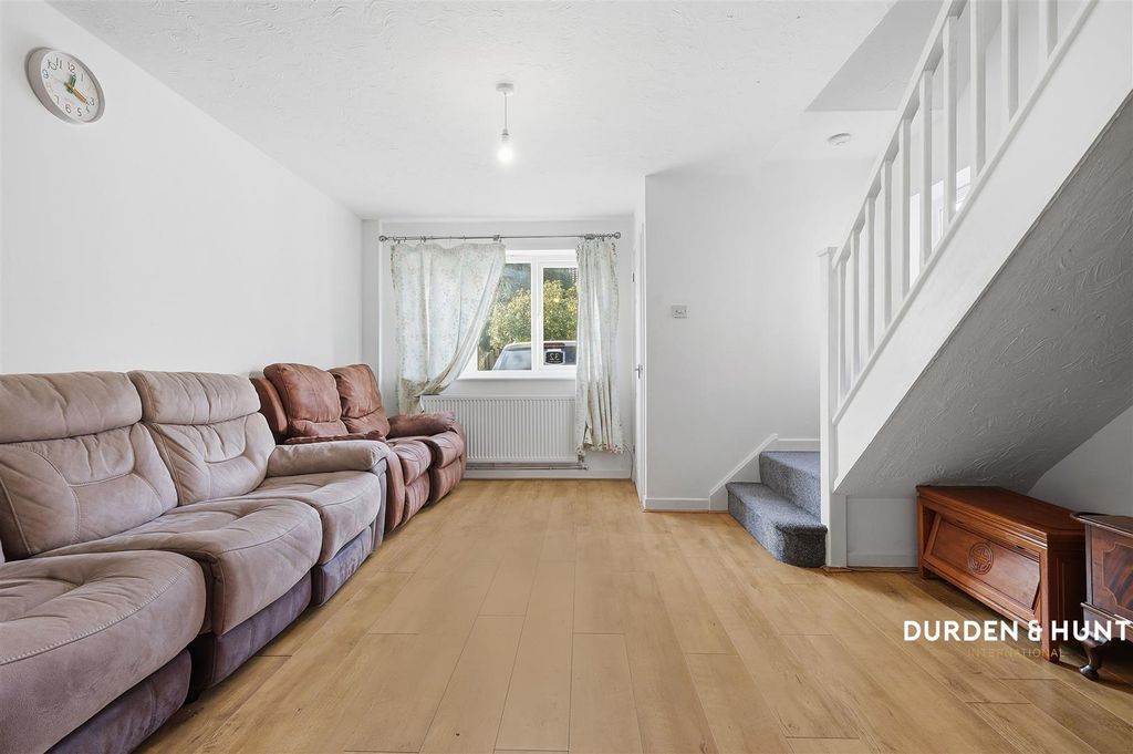 Property photo 3 of 19 Langdale Drive