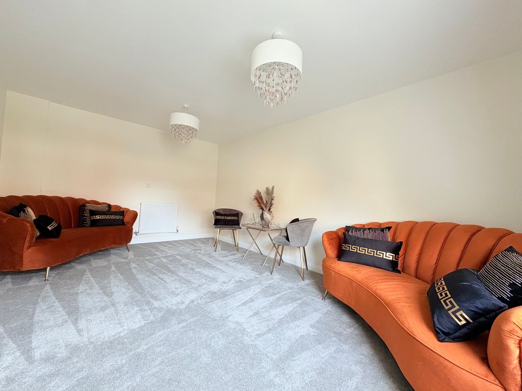 Property photo 2 of 15 Image