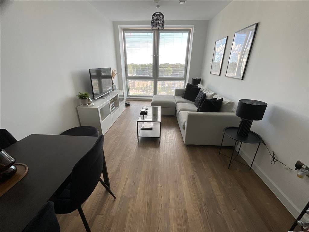 Property photo 3 of 7 Lounge