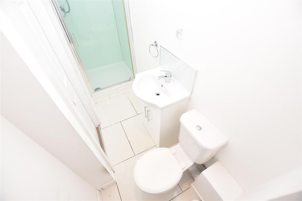 Additional image 8 of 3 bed flat to rentNightingale House, Autumn Terrace, Worcester WR5