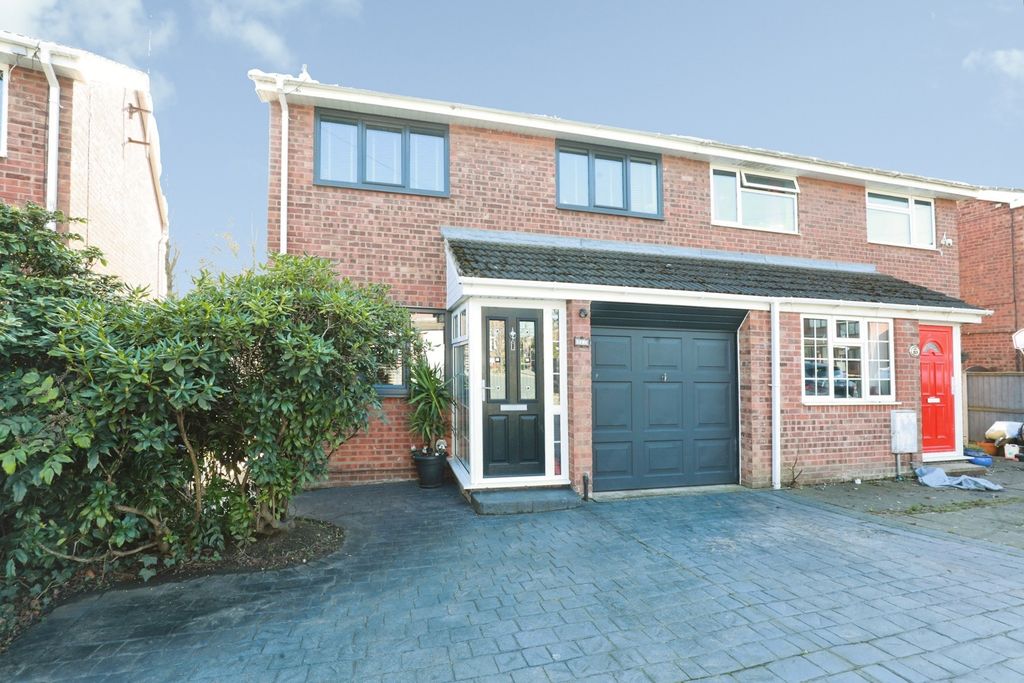 Property photo 1 of 19 Pbox-Img.Jpg