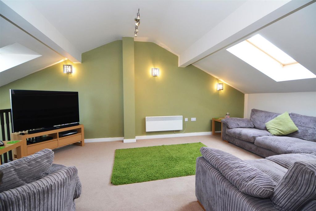 Property photo 3 of 12 0 General