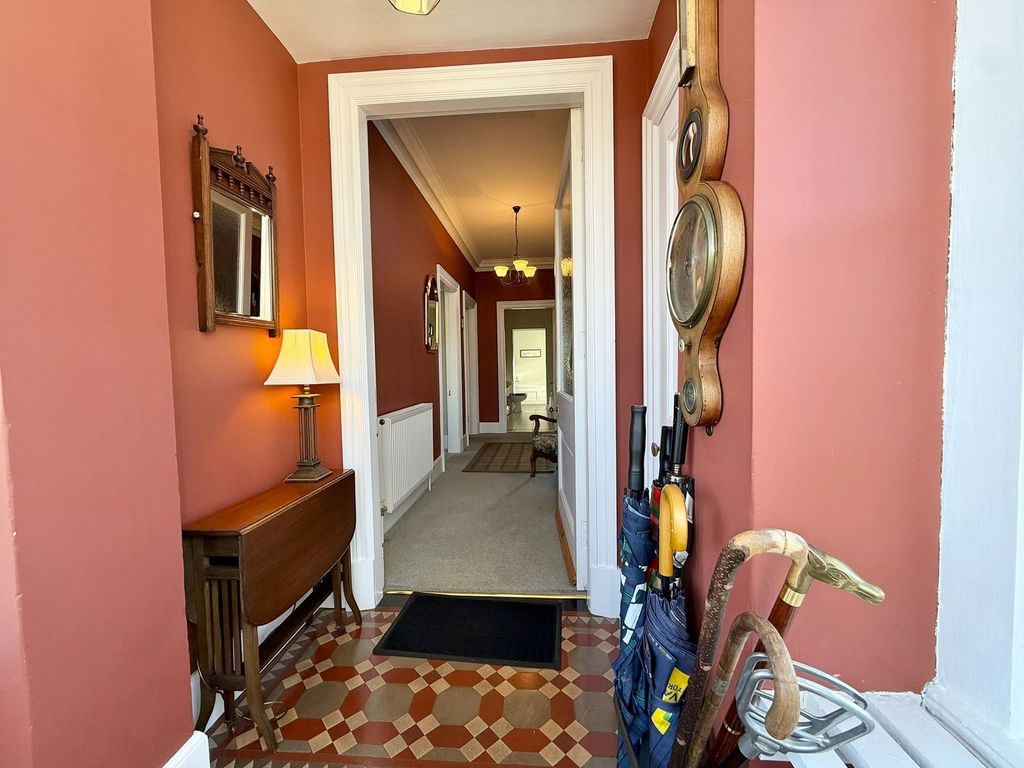 Property photo 3 of 52