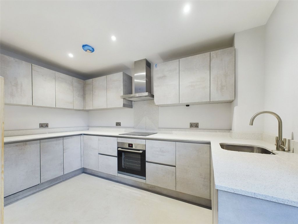 Property photo 2 of 20 Picture No. 03